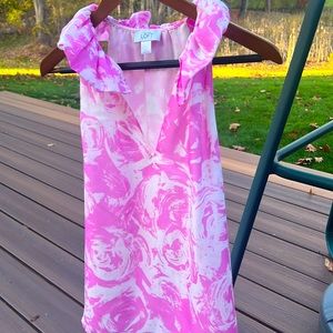 Ann Taylor Loft ruffled sleeveless top